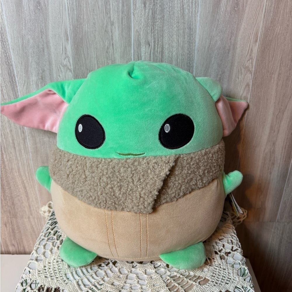 Star Wars Cutopia Mandalorian  Grogu Green Beige Plush SquishyToy